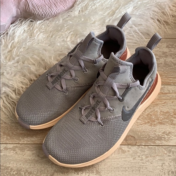 NWT Nike Free trainers Premium - Picture 6 of 7